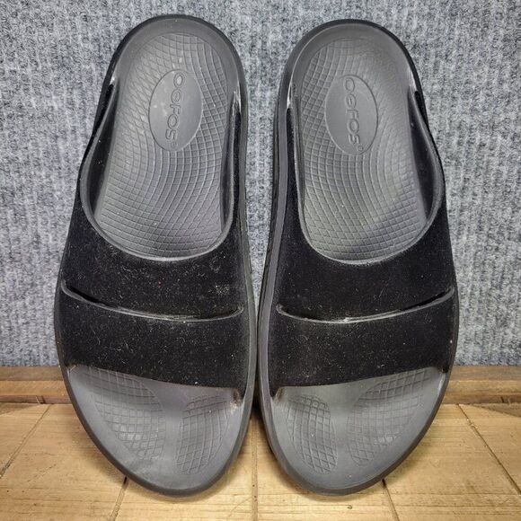 OOFOS Women's OOmega OOahh Ltd Black Posh Women's Size 9 US Black Sandals - Picture 1 of 7